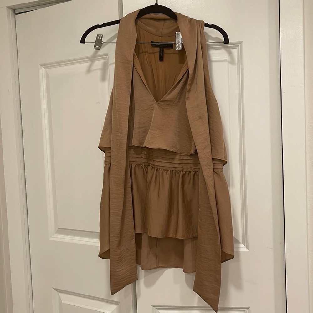 BCBGMaxazria sleeveless blouse with tie size medium